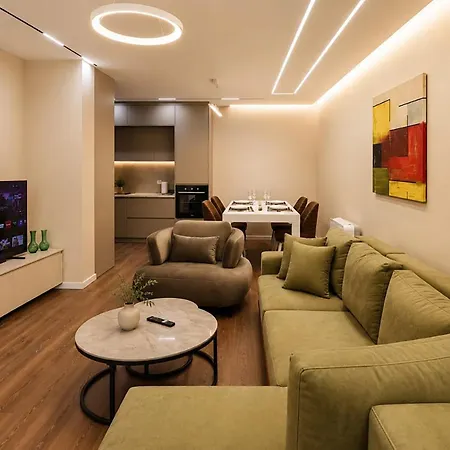 E & E Apartman *