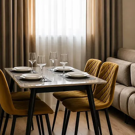 E & E Apartman *