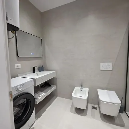 E & E Tirana